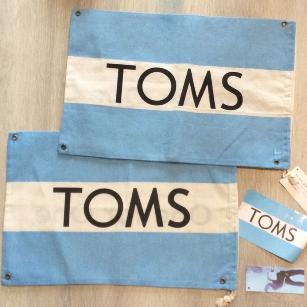 2 TOM’s Dust bags